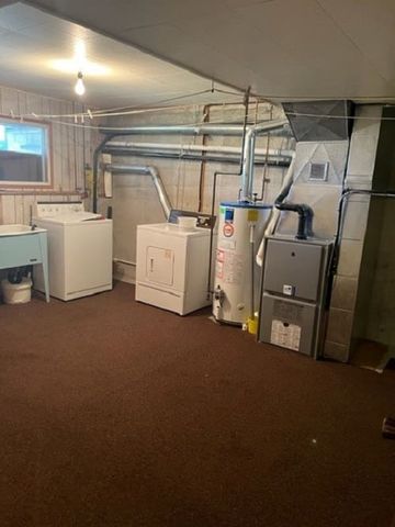 4 Bed 2 Bath Duplex: Avail Now - Photo 4