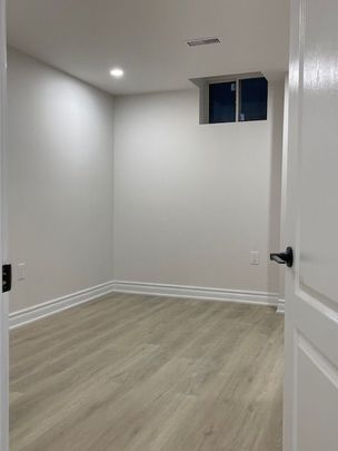 For Lease - 130 Lady Dolores Avenue, Vaughan, Ontario - Photo 1