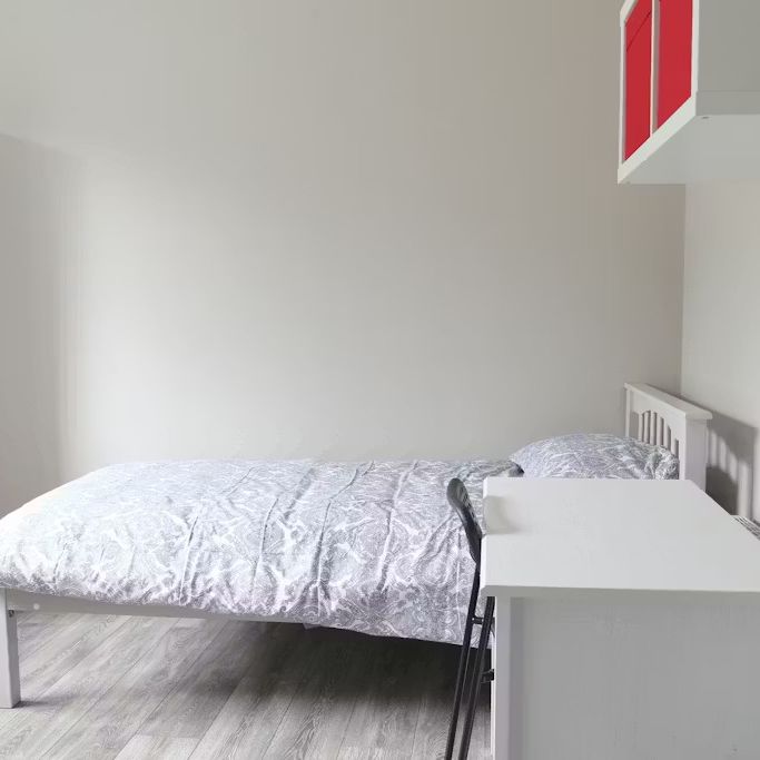 The Rise, Dublin - Photo 1