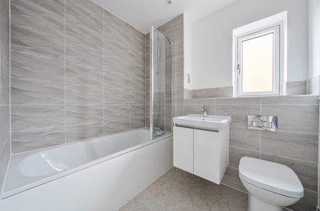 3 bedroom detached house to rent - Photo 5