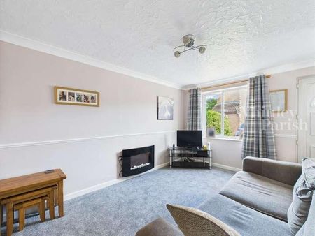 Suffield Close, Long Stratton, NR15 - Photo 2