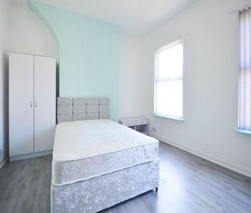 3 bedroom house share to rent - Photo 3