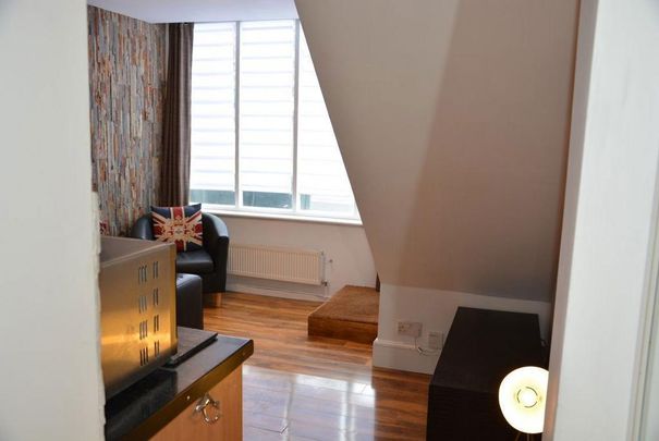 2 bedroom flat to rent - Photo 1