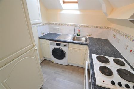 Studio to rent - Photo 3