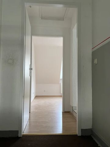 DG - gemütliche 2-Zimmer Wohnung in Mehrfamilienhaus (8 Parteien) mit Gemeinschaftsgarten - Foto 5