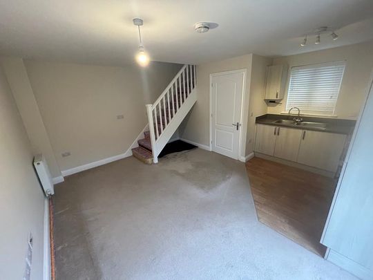 1 bedroom semi-detached house to rent - Photo 1