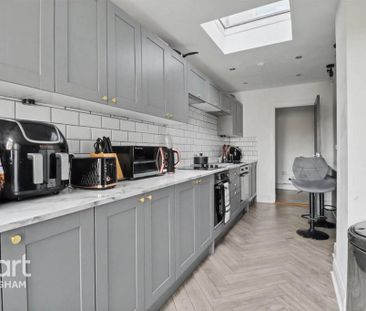 1 bedroom in a house share to rent - Photo 5