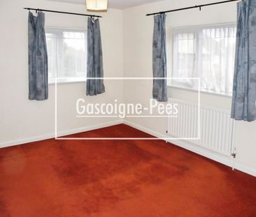 Worsley Road, Frimley, GU16 - Photo 4