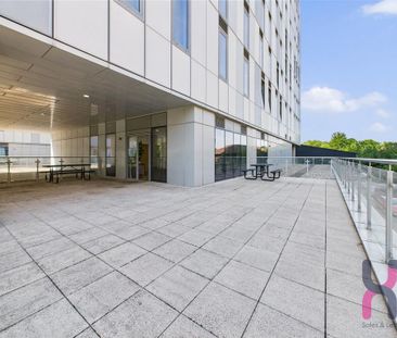 Studio to rent - Photo 2