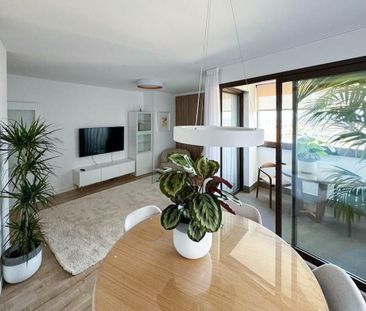 2 bedroom luxury Apartment for rent in Málaga, Andalusia - Photo 2
