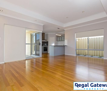 41 Harvest Lakes Boulevard, ATWELL WA 6164 - Photo 1