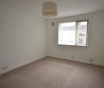 3 bedroom Terraced House To Let - Photo 6