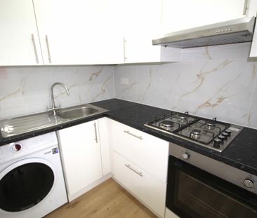 2 bedroom maisonette to rent - Photo 4