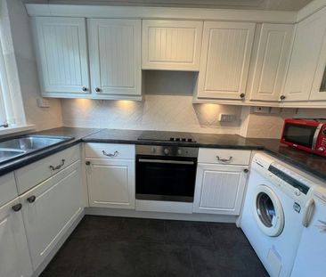 Flat to rent on - Photo 5