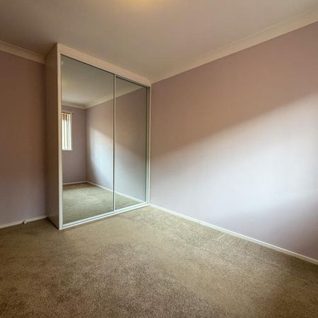 Refreshed family home in prime South Penrith location - Photo 3