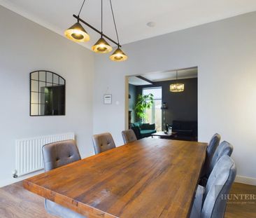 2 bedroom House To Let Total Size: 955 SQ FT - Photo 3