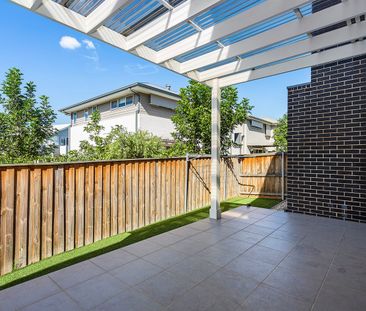 Modern family living in prime Rouse Hill location - Photo 6