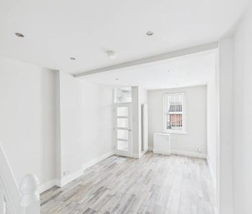 49 Spencer Street - Photo 1