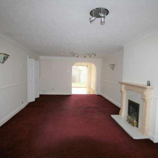 Baillie Close, Rainham, RM13 - Photo 1