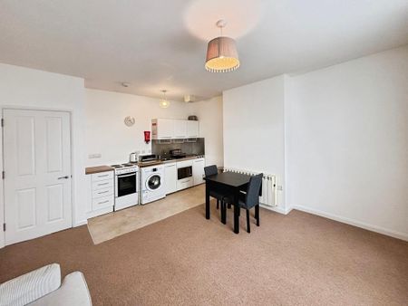 1 bedroom flat to rent - Photo 3