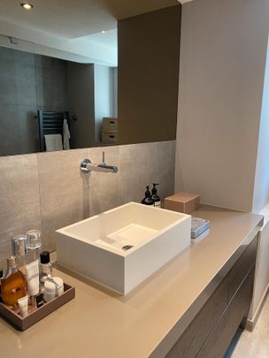 Stilvoll möbliertes Cityappartement auf Zeit ab Februar 26 - Photo 1