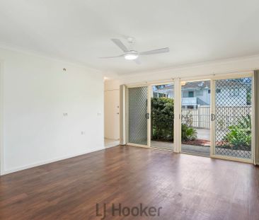 OVER 55'S LIVING - Photo 3