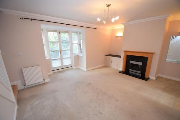 2 bedroom terraced house to rent - Photo 1