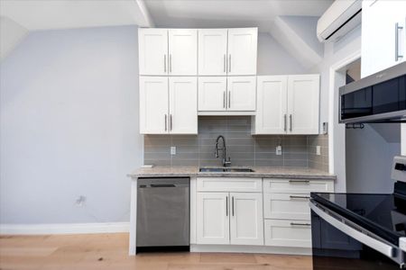 For Lease - 29 Grace Street Unit# Rear, Toronto, Ontario - Photo 2