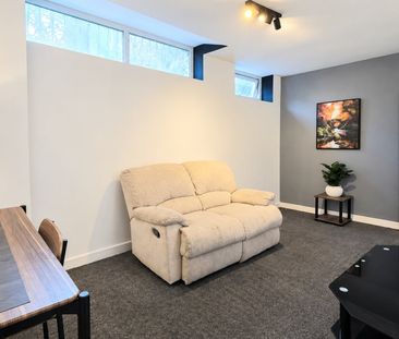 Studio Flat, Breck Road, L5 - Photo 1