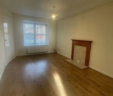 Elmsett Close, Warrington WA5 3RX - Photo 2