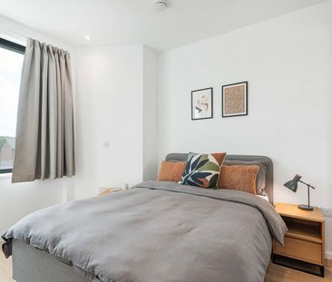 2 Bed Flat, Gravity Royal Heights, RG1 - Photo 3