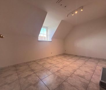 Unieke, ruime alleenstaande woning met 4 slaapkamers, tuin, carport... - Photo 1