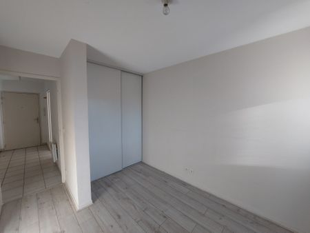 Location Appartement 3 pièces 58m² CLERMONT FERRAND 63000 - Photo 2