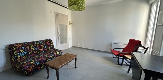 Appartement RUE COQUEBERT - Photo 2