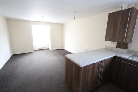 2 bedroom apartment to rent - Photo 2