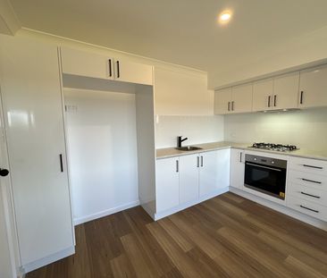 1Bed Granny Flat - Photo 2