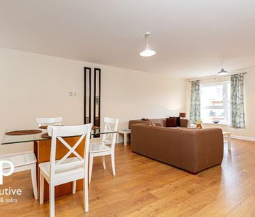 CENTURY WHARF CARDIFF BAY FURNISHED ONE BEDROOM APARTMENT WITH JULI... - Photo 5