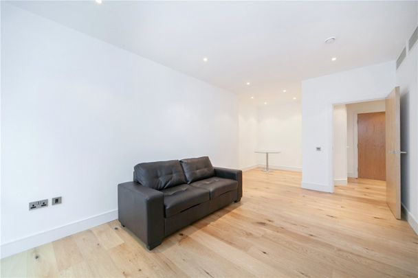 Melrose Apartments, 6 Winchester Road, London, NW3 3NT - Photo 1