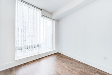 For Lease - 10 York Street Unit# 4003, Toronto, Ontario - Photo 3