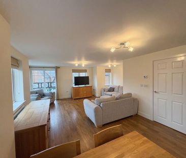 2 bedroom flat to rent - Photo 1