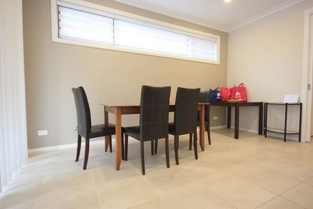 Beautiful Spacious Home - Photo 5