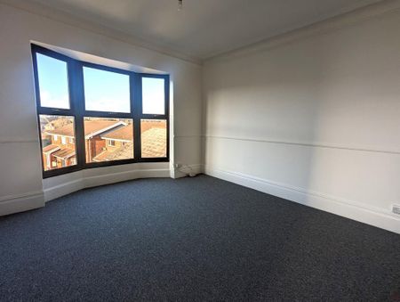 3 bedroom maisonette to rent - Photo 2