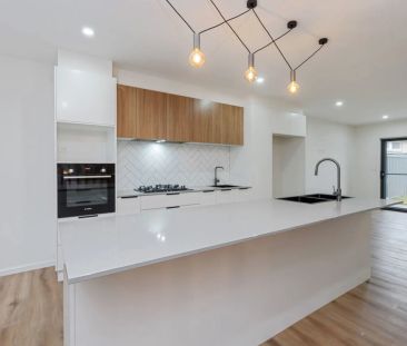 6B Olympus Way, Lyons. - Photo 2