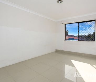 UNIT IN PRIME LOCATION - Photo 5