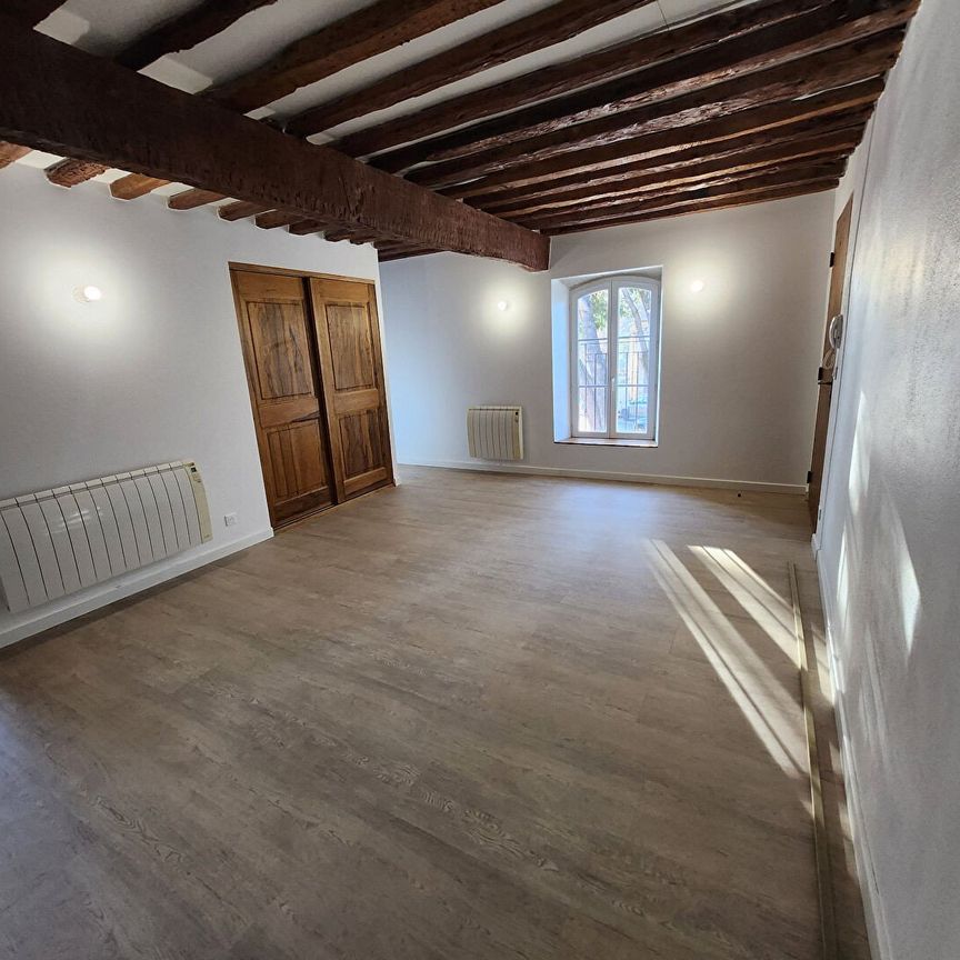 EXCLUSIVITE A SAINT SATURNIN LES AVIGNON - SUPERBE APPARTEMENT DE TYPE 2 de 47 m² surf hab A LOUER - PLACE DE PARKING PRIVEE - Photo 1