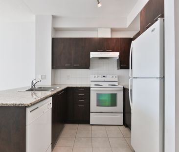 1 Bedroom + Den - Photo 2