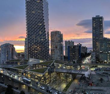 One bedroom and Den (or junior 2 bedroom) in the heart of Yaletown - Photo 3