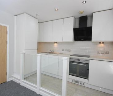 1 bedroom apartment to rent - Photo 4