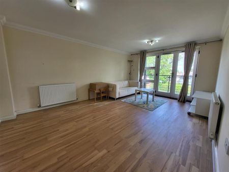 Bycullah Avenue, ENFIELD - Photo 2