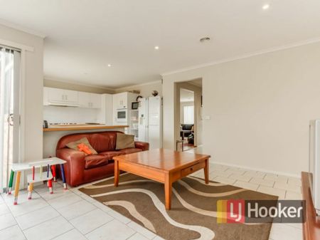 34 Bounty Way, Berwick VIC - Photo 5